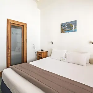 The Cambridge & Backpackers Hostal Wellington
